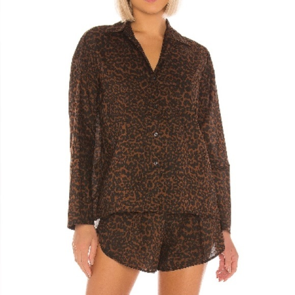 Maison Du Soir Hendricks Top in Cheetah Print - Picture 1 of 5